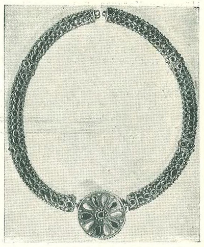 2. Золотое ожерелье из Армазского некрополя (начало нашей эры)