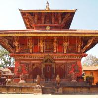 Непал, Бхактапур. Храм Нарайяна VII в. Реставрирован