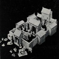 Рис. 3. Глиняная модель жилой усадьбы, раскопанной в погребении. II в. н. э.