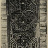 Узбекистан. Самарканд. Шах-и-Зинда. 1361 г. Деталь поливной резьбы. Мавзолей