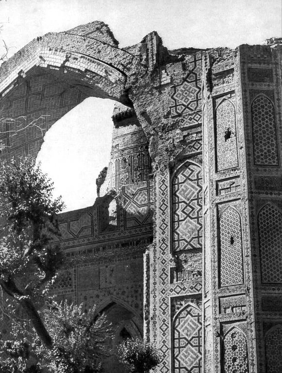 Самарканд. Мечеть Биби-Ханым, XIV—XV вв. Портал