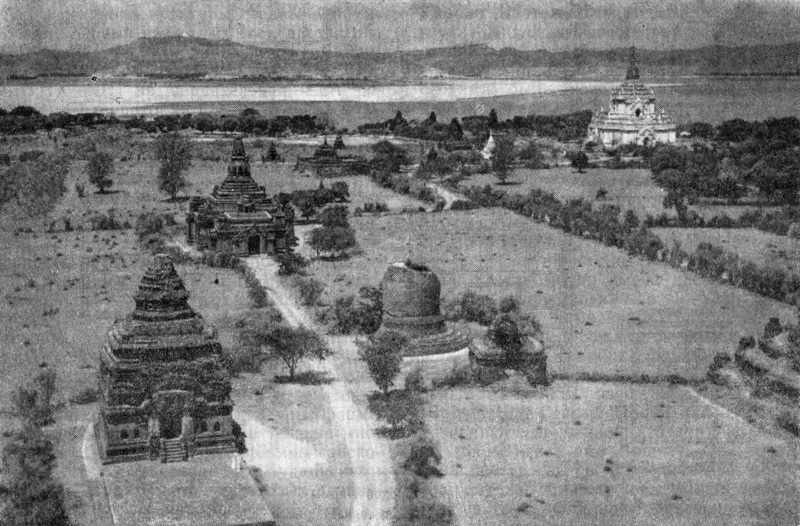 2. Паган. Панорама города с храма Табьинью