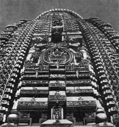 34. Бхубанешвар. Храм Лингараджи. Фрагмент шикхары (башенного верха)