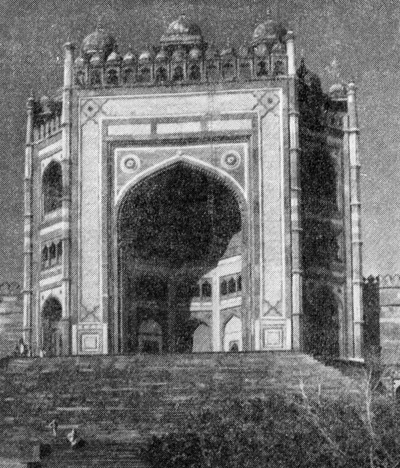 84. Фатихпур-Сикри. Портал Соборной мечети, Буланд-Дарваза, 1572 г.