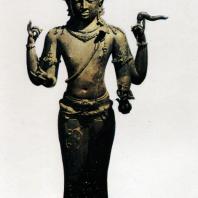 Шива Махадева. Бронза. Выс. 96 см. IX-X вв. Центральная Ява. Джакарта. Национальный музей