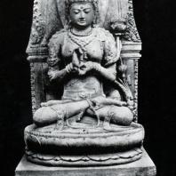 Праджняпарамита. Чанди Сингосари. Камень. Выс. 154 см. XIII в. Джакарта. Национальный музей