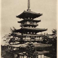 16. Пагода Якусидзи близ Нара. Вид с угла здания. VII в.