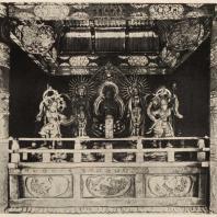 36. Интерьер Золотого храма Тюсондзи (Северная Япония). 1106 г.