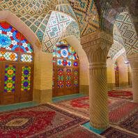 Мечеть Насир-аль-Мульк (Nasir al-Mulk), Шираз, Иран (1876 - 1888 гг.). Фото: CamelKW