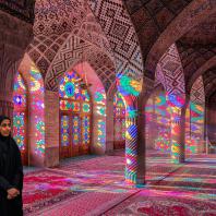 Мечеть Насир-аль-Мульк (Nasir al-Mulk), Шираз, Иран (1876 - 1888 гг.). Фото: Scott McLeod