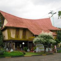 Индонезия, Кепулауан-Риау, традиционный жилой дом Rumah Lontiok