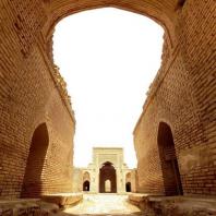 Караван-сарай Робате-Шараф в Хорасане, Иран, 1114—1115 г.
