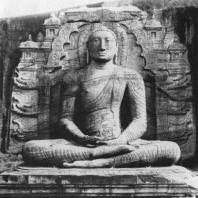 51. Статуя Будды. Галвихара в Полоннаруве. XII в.