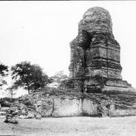 Индонезия, Суматра, Паданг Лавас, храмовый комплекс — бияро Бахал I, фотография 1930-х гг.