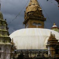 Катманду. Ступа Сваямбунатх (Swayambhunath Stupa), III в. до н. э. Реставрирована в VII—IX вв.