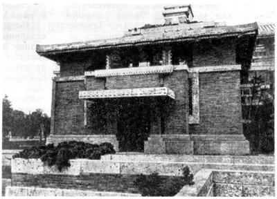 Токио. Здание отеля «Империал». 1916—1922 гг. Ф.Л. Райт. Один из входов в гостиницу