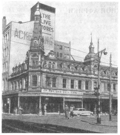 Иоганнесбург. Первое трехэтажное здание города, 1889 г. Дж. С. Доналдсон