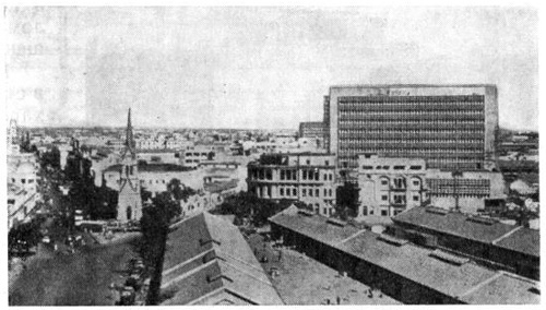 Карачи. Вид на здание Государственного банка, 1954—1961 гг. Архитекторы А. Кайум и Дж. П. Риччи