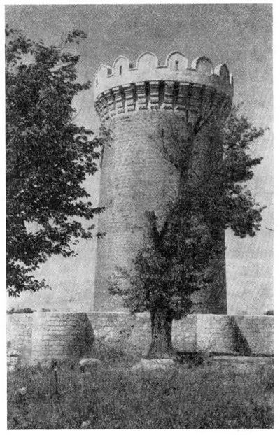 Сел. Мардакян. Замок с круглым донжоном, 1232 г.