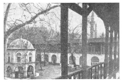 Бурса. Караван-сарай Коза-хан, 1489 г. Общий вид двора