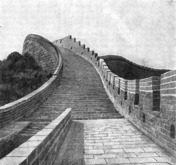 56. Провинция Хэбэй. Китайская стена. Застава Бадалин, XV-XVII вв. Фрагмент стены