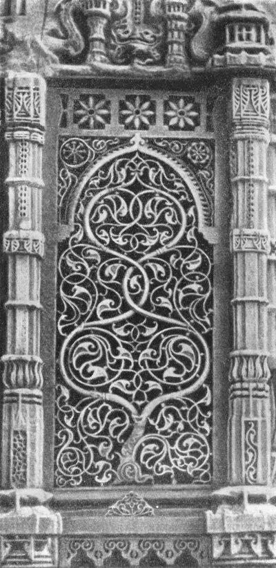74. Ахмадабад. Каменная решетка оконного проема в мечети Руфавали